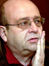 Porträttbild av Manuel Vázquez Montalbán