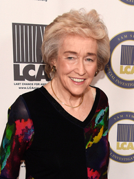 Poträttbild av Martha Grimes