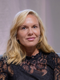 Poträttbild av Victoria Björn Blomqvist